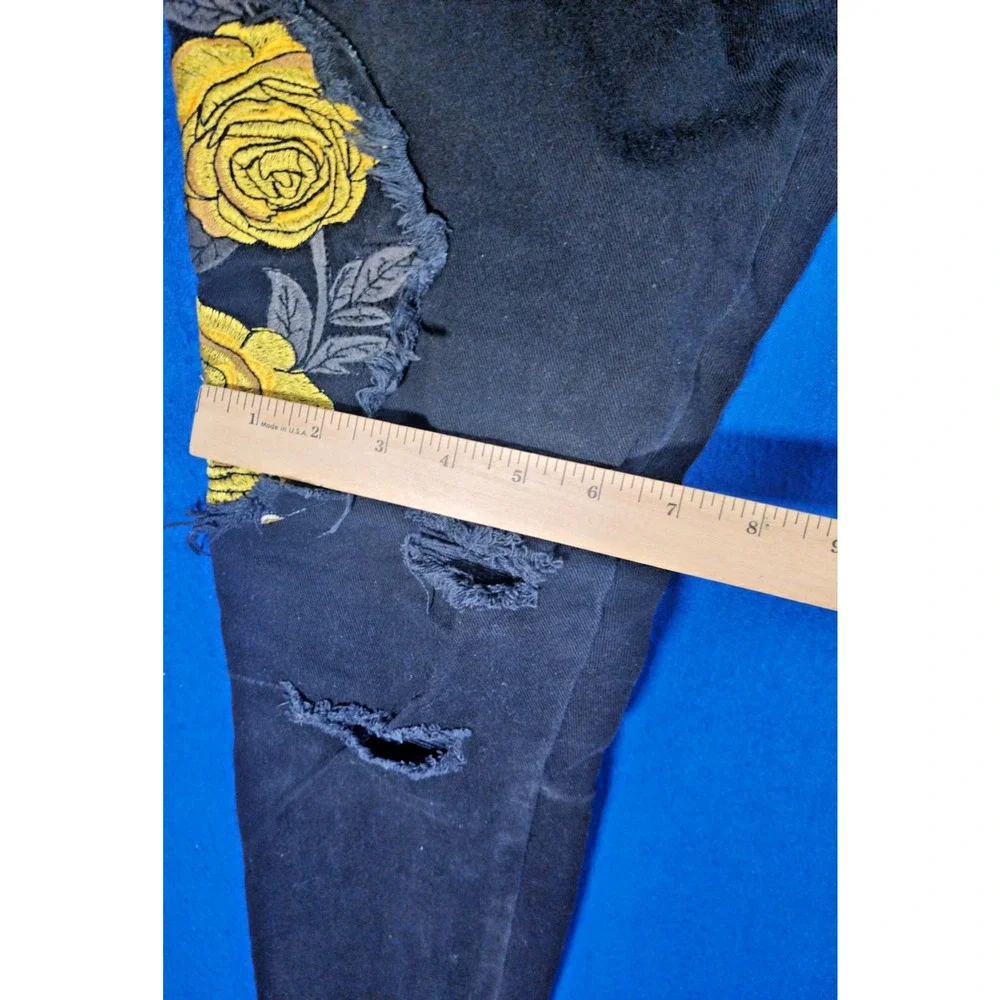 Golden Black Skinny Jeans Women Size 30 Yellow Floral Rose Embroidery Zipper - Picture 12 of 13